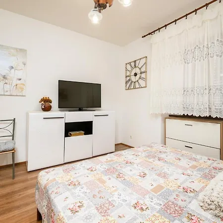 アパート 1 Bedroom Beautiful In *