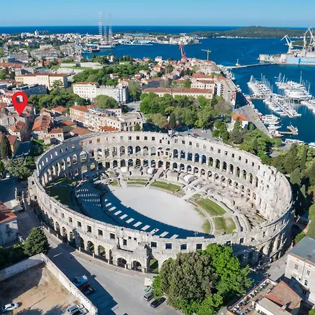 Apartamento 1 Bedroom Beautiful In