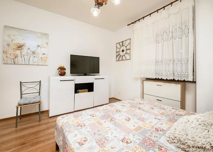 Daire 1 Bedroom Beautiful In *