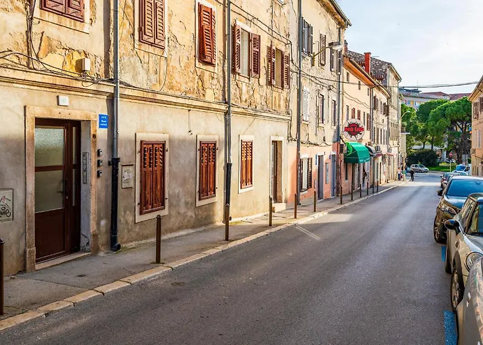 1 Bedroom Beautiful In * Pula